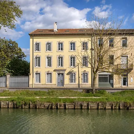 Lumineux Proche Canal Du Midi Et Chateau * קרקסון